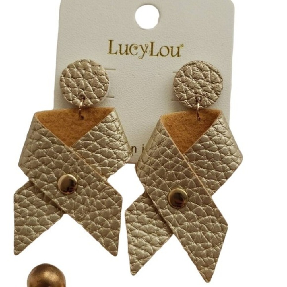 Vegan Leather Bow Pierced Earrings Rose Gold